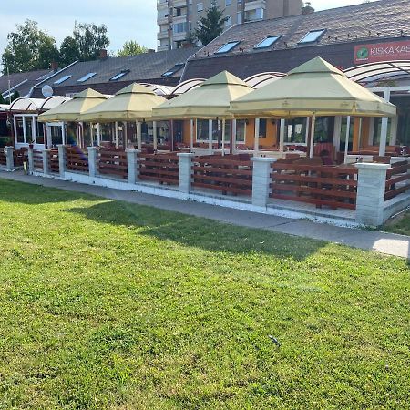 Kiskakas Etterem Ξενοδοχείο Zalaegerszeg Εξωτερικό φωτογραφία