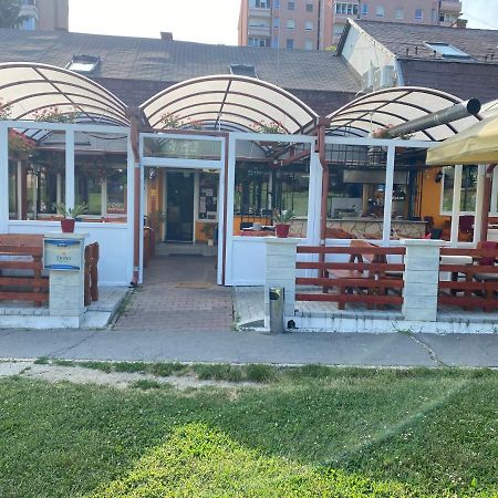 Kiskakas Etterem Ξενοδοχείο Zalaegerszeg Εξωτερικό φωτογραφία